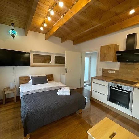 Ferienwohnung Im Stadtzentrum Von Bernau - Komfortable Wohnung Mit 2 Zimmern, Bad, Spuelmaschine, Waschmaschine, Komplette Kueche, Wlan, Terrasse, Ruhige Lage แบร์เนา ไบ เบอร์ลิน ภายนอก รูปภาพ