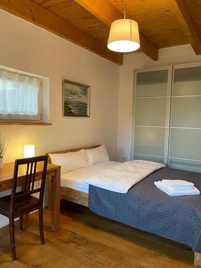 Ferienwohnung Im Stadtzentrum Von Bernau - Komfortable Wohnung Mit 2 Zimmern, Bad, Spuelmaschine, Waschmaschine, Komplette Kueche, Wlan, Terrasse, Ruhige Lage แบร์เนา ไบ เบอร์ลิน ภายนอก รูปภาพ