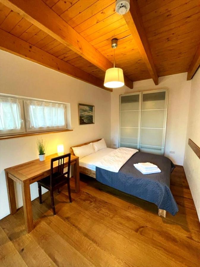 Ferienwohnung Im Stadtzentrum Von Bernau - Komfortable Wohnung Mit 2 Zimmern, Bad, Spuelmaschine, Waschmaschine, Komplette Kueche, Wlan, Terrasse, Ruhige Lage แบร์เนา ไบ เบอร์ลิน ภายนอก รูปภาพ